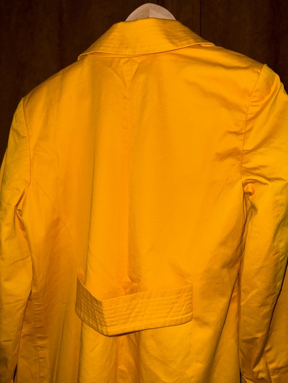 Oscar de la Renta Bright Yellow Coat with Polka Dot Trim - Picture 4 of 5